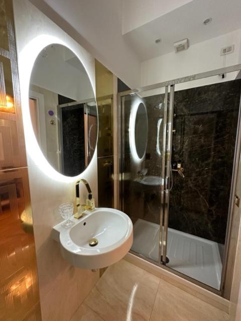 Bed And Breakfast King Plaza Roma Exterior foto
