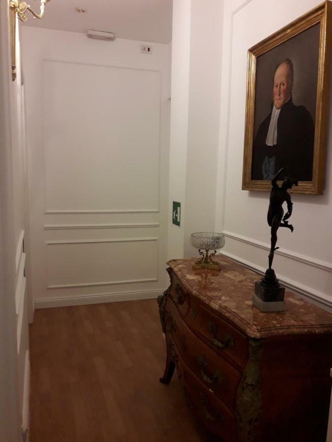 Bed And Breakfast King Plaza Roma Exterior foto